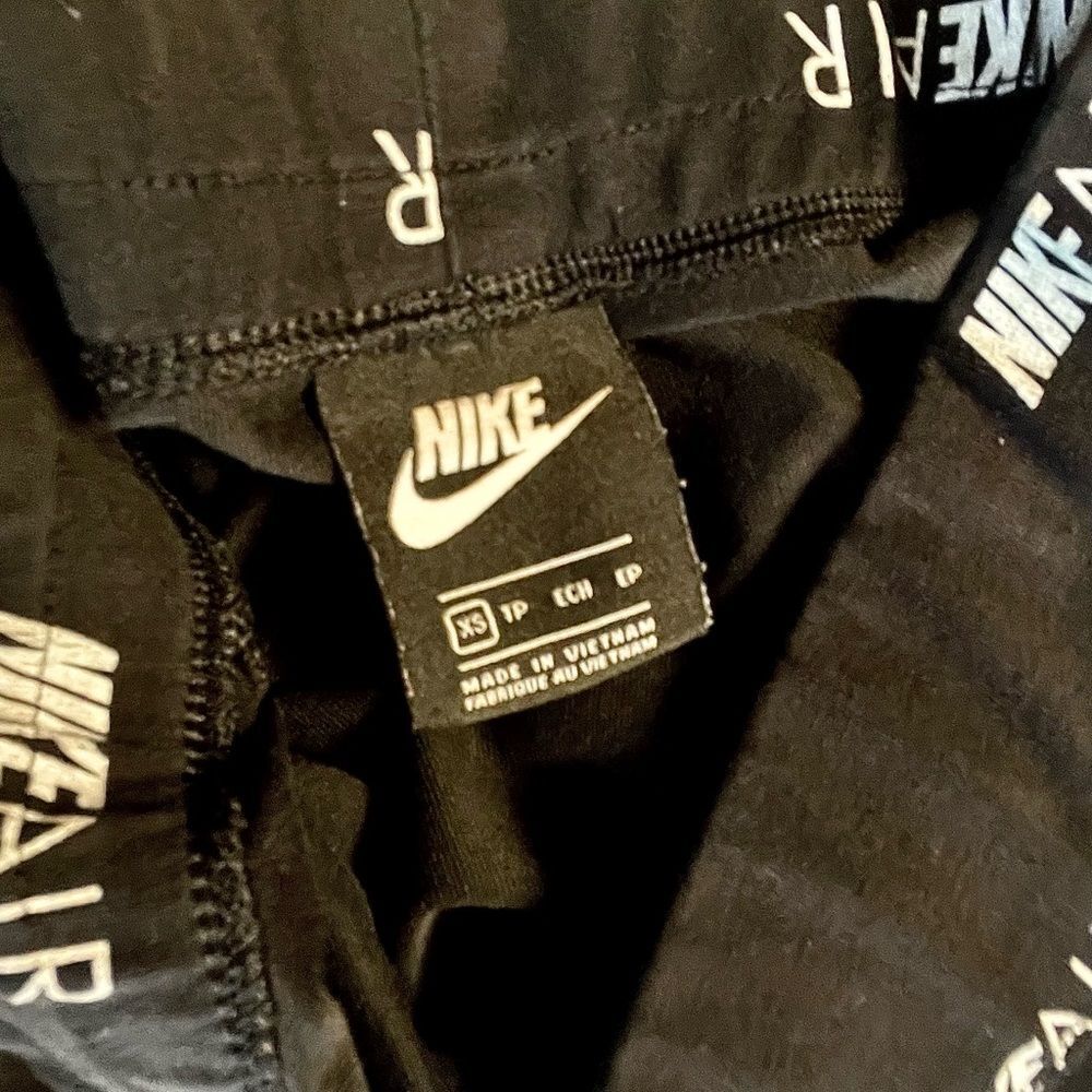 Nike Air Women's Black Athletic Shorts - Picture 2 of 3